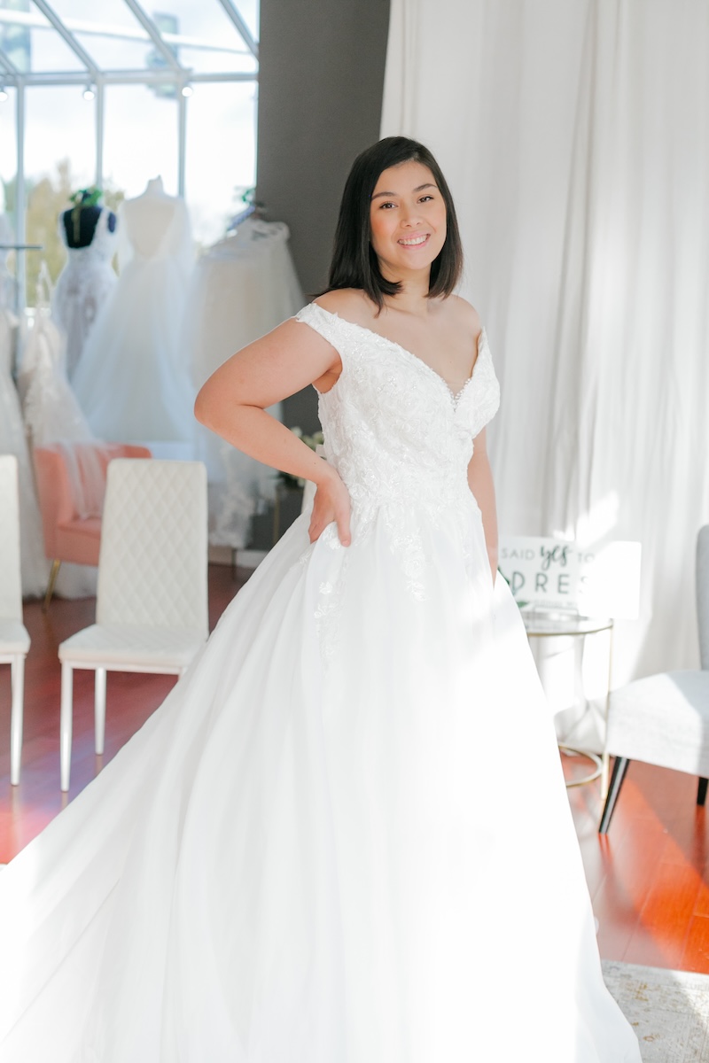 Best Off the Shoulder Wedding Dresses, Pacific Northwest Brides